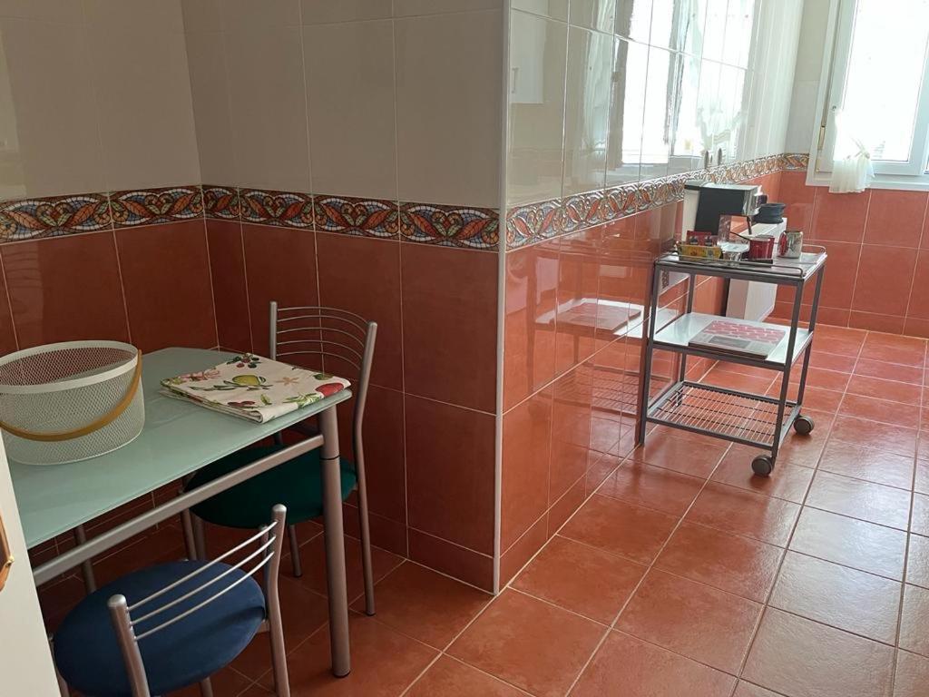 Apartamento Piso en el centro de Laredo a pie de playa Exterior foto